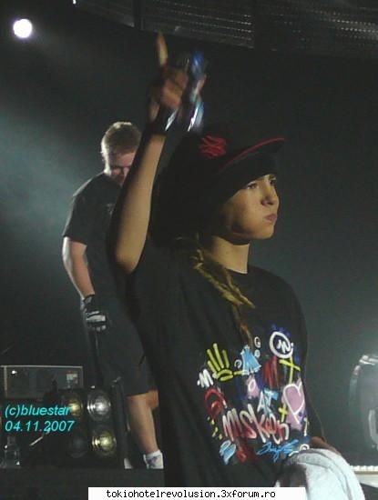Fun with tom - T: Bill? B: shi urmatoarea melodie v fi... T - Tom Kaulitz