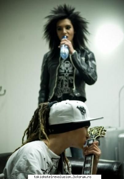 Fun with tom - Bill faci mah,pupi chitara? Tom ' c vrei sa t pup - Tom Kaulitz