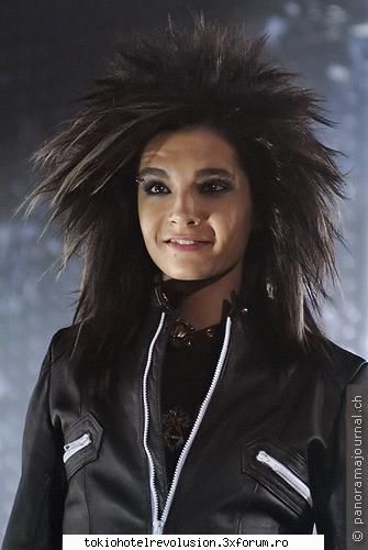 Funn with bill - B: haha ce amuzanta e aia c fain face cu - Bill Kaulitz