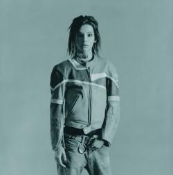 Funn with bill - B: Fotograf: ce e? B: cred k imi vine - Bill Kaulitz