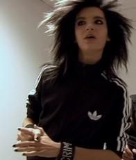 Funn with bill - B: hiiiiiii ia simte microfon roz cu - Bill Kaulitz
