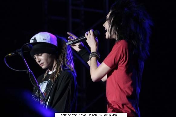 Funn with bill - logik ca vream da pana atunci pun eu una PS: nu - Bill Kaulitz