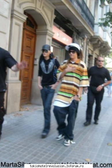 Funn with bill - B: tom sa nu mai vorbeshti cu mine pt ce miai - Bill Kaulitz