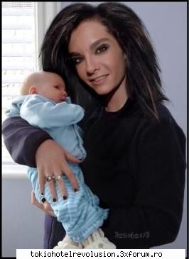 Funn with bill - B: sunt tatic uraaaaaaaaaa T: mda (in gand): daca - Bill Kaulitz