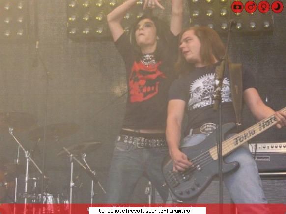 Funn with bill - g: bhay Bill mai da`te shi tu oleak` cu spray - Bill Kaulitz