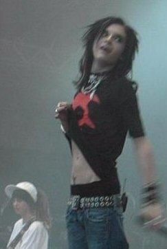 Funn with bill - B: vai doamneeeee..ce gras m`am facut ..tre sa - Bill Kaulitz