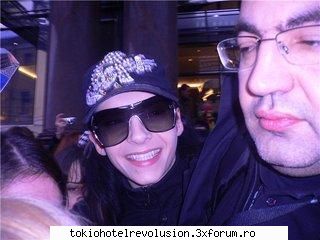 Funn with bill - Saki: Bill uita-te incoace ca iti face fata poza - Bill Kaulitz