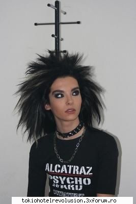 Funn with bill - B mah ca incepe desenea mea animata fvorita.Cat - Bill Kaulitz