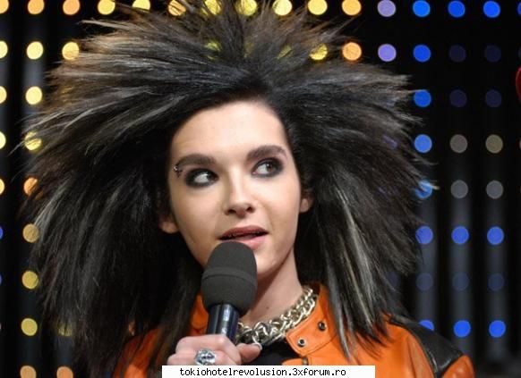 Funn with bill - B: aaa nu, nu imi place Valentines Day. Reporter - Bill Kaulitz