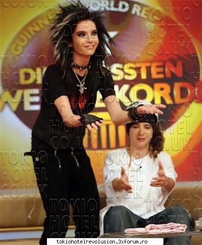 Funn with bill - B&T: DAMIO! T: :-w T&B: O PRIND EU! T: :x B & T - Bill Kaulitz