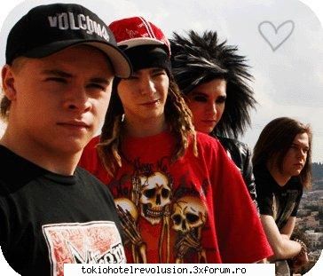 Funn with bill - B: m-am suparat sa stii. Gustav: pe cine?pe mine? - Bill Kaulitz
