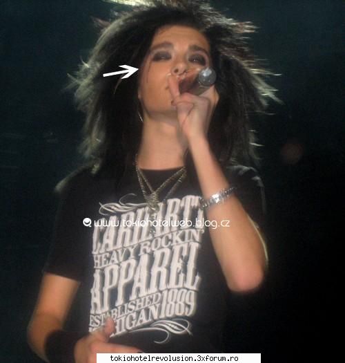 Funn with bill - B-Mama s-a pus un elefant roz pe mine si ma doare - Bill Kaulitz