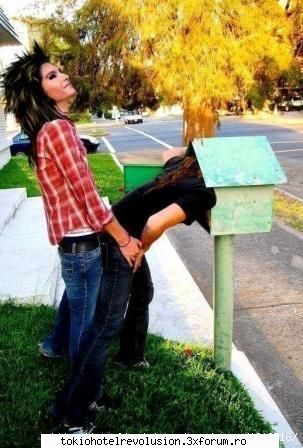 Funn with bill - si asta tot de acolo e luata - Bill Kaulitz