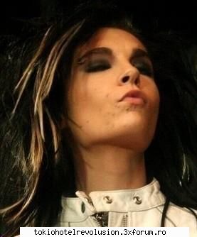 Funn with bill - b-kiss me ........ kiss me cu pasiune ...da unde - Bill Kaulitz