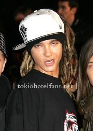 Funn with bill - t ha vin sa va ucid akm >:)>:) b te vede toata - Bill Kaulitz