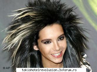 Funn with bill - B:*uitandu-se in oglinda* o, doamne, cine e acest - Bill Kaulitz