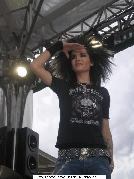Funn with bill - B ede esti te-ai pierdut ramai acolo unde esti - Bill Kaulitz