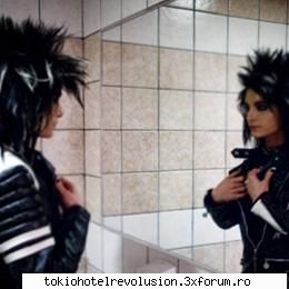 Funn with bill - B stai aranjata trebuie sa arat bine la sedinta - Bill Kaulitz