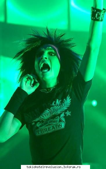Funn with bill - tipukle vreau si yo unu... sa'ti zik tom cum se - Bill Kaulitz