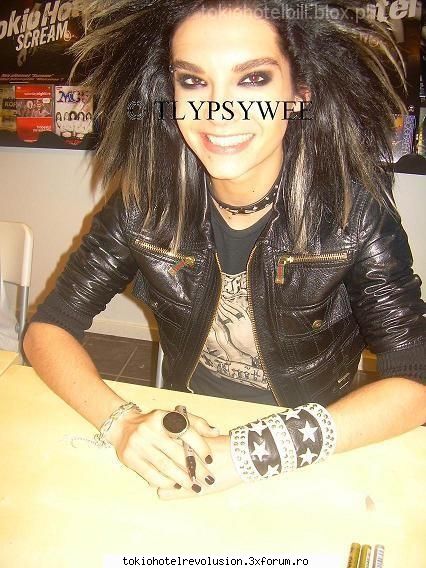 Funn with bill - b-nu mai termina lumea sa vine???nu de alta dar - Bill Kaulitz