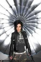 Funn with bill - Bill:"He-He.....io ma bronzez mai repede ca - Bill Kaulitz