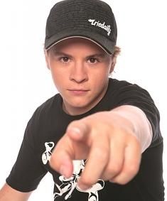 Gustav - d@nyel@ - Fotografii