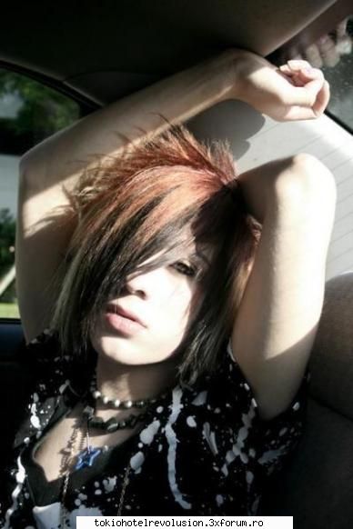HOT or NOT - RunAway. - Arhiva Generala /General Archive