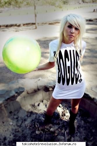 HOT or NOT - life_is_a_graffiti - Arhiva Generala /General Archive