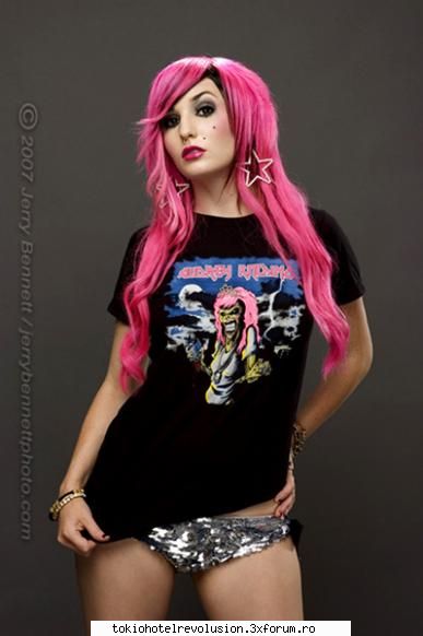 HOT or NOT - �.Lick My LollipOp.� - Arhiva Generala /General Archive
