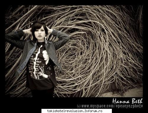 HOT or NOT - R U X I - Arhiva Generala /General Archive