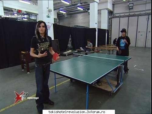 Kaulitz Twins - da deci tipu cu pantalonii albastrii e bill iar - Fotografii