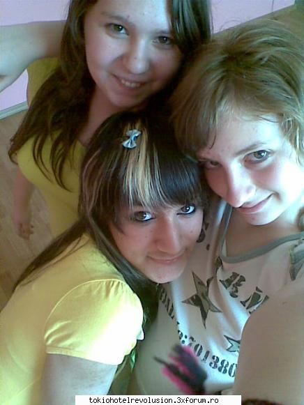 Lil' ugleeh mhe! - acilea apare ji Paula,frenzu l kr am fost :D - Fotografii cu utilizatorii