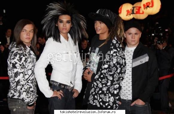 NRJ MUSIC AWARDS - Sendy Claus Takes Drugs - Arhiva Privata / Private Archive