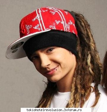 Poza preferata. - asta..zambetu' asta ma omoara - Tom Kaulitz