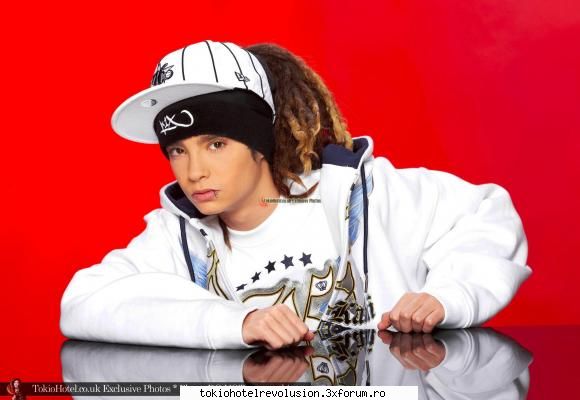 Poza preferata. - thooooooamne......o iau raznaaaaa e belea raw - Tom Kaulitz