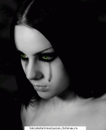 Reptile mai presus de oameni - nextul il pun luni,fetele...ca nu prea imi mere - Fan Fiction Archive