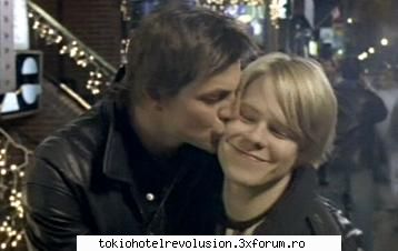 Reptile mai presus de oameni - L: Deedee�..ssssa-l inhat??? D: LAsssa-l in pace - Fan Fiction Archive