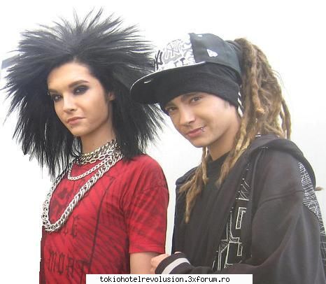 THOM TokioHotelOnlineMagazine - hallo!!! ce faceti?? sunt andreea si sunt cam - Rom�nia&Italia
