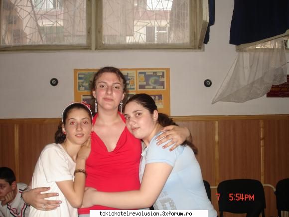 This is me - aici a fost ziua mea shi am facut o mare - Fotografii cu utilizatorii