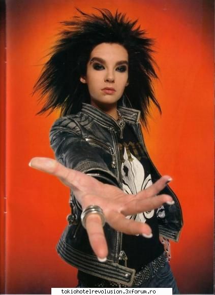 Tinuta Zilei - Place moolt geaca si cureaua ....10 - Bill Kaulitz
