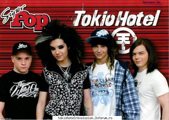 Tinuta Zilei - pff bag eo poza de azi imi place hanoracu ala cu - Bill Kaulitz