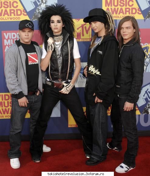 Tinuta Zilei - Deci am incercat sa calculez media 9.78 Azi 09.09 - Bill Kaulitz