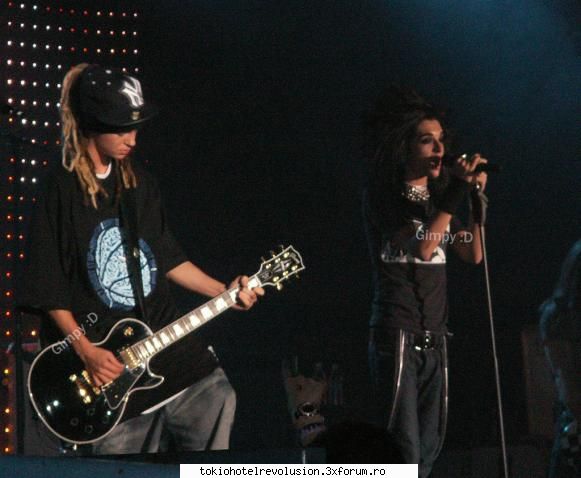 Tinuta Zilei - woai bine ca iati dat 10 ca nu mai trebe sa - Bill Kaulitz