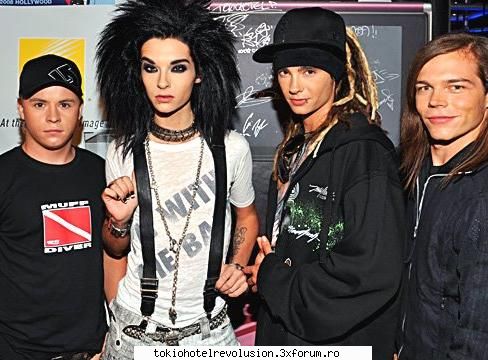 Tinuta Zilei - Media e 9.48. Tinuta de azi 13.09 - Bill Kaulitz