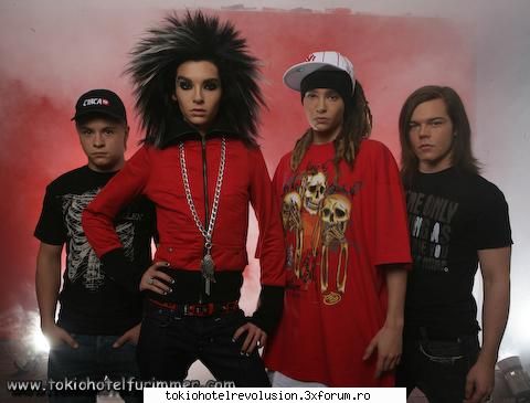Tinuta Zilei - Media este 9,67. Tinuta de azi - Bill Kaulitz