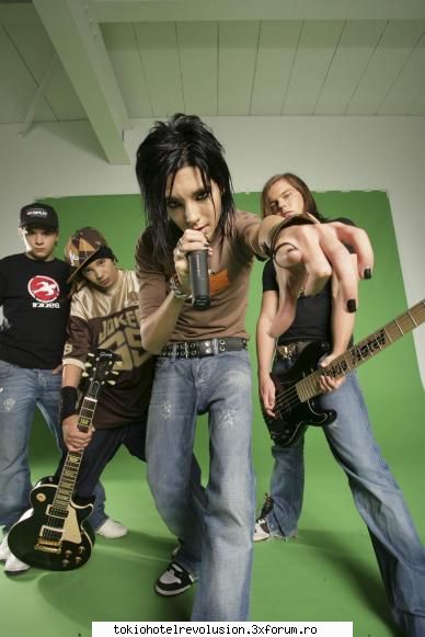 Tinuta Zilei - Media pentru de la mine tot 10 - Bill Kaulitz