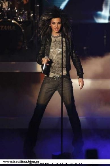 Tinuta Zilei - Media este 9,19 Pun eu tinuta azi[&sper sa nu va - Bill Kaulitz