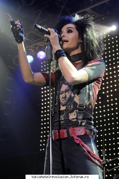 Tinuta Zilei - ce credeti eu zik k e perfect 10 - Bill Kaulitz