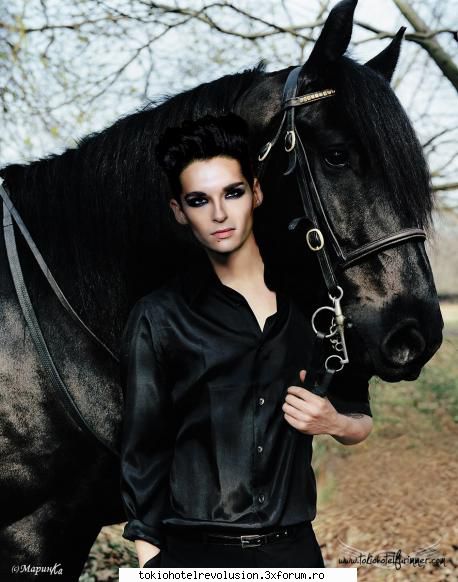 Tinuta Zilei - si eu le dau 10 pozele sunt bestiale.....si - Bill Kaulitz