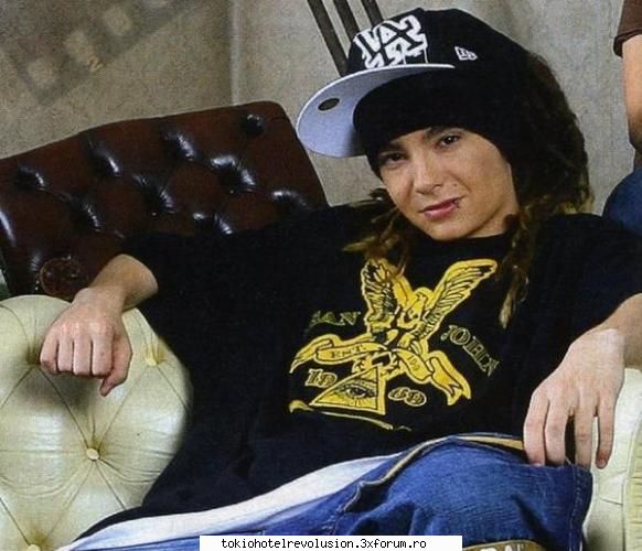 Tinuta zilei - Mie imi place la nebunie...ii dau 10....dar voi? - Tom Kaulitz